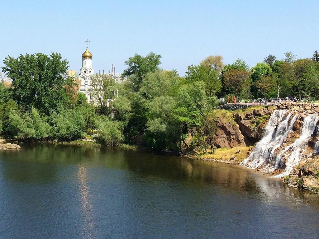 Отель Жовтневый Днепр Экстерьер фото